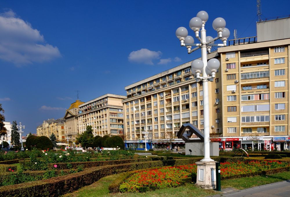 Roumanie - Timisoara - Place de la victoire - Lampadaire.