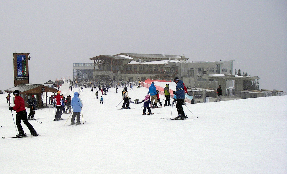 Roundhouse Lodge und Bergstation...