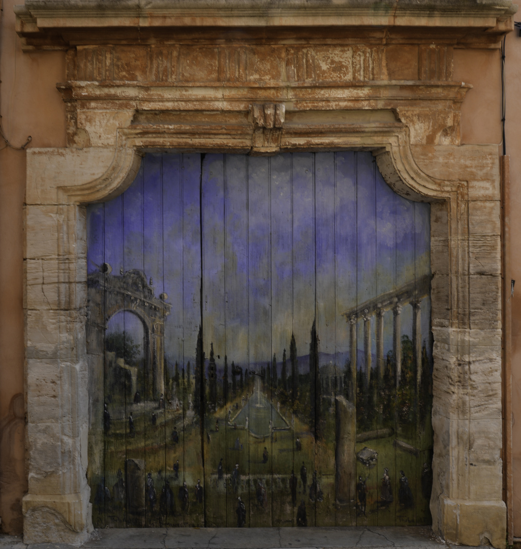 Roussillion, Malerei an einer Eingangspforte