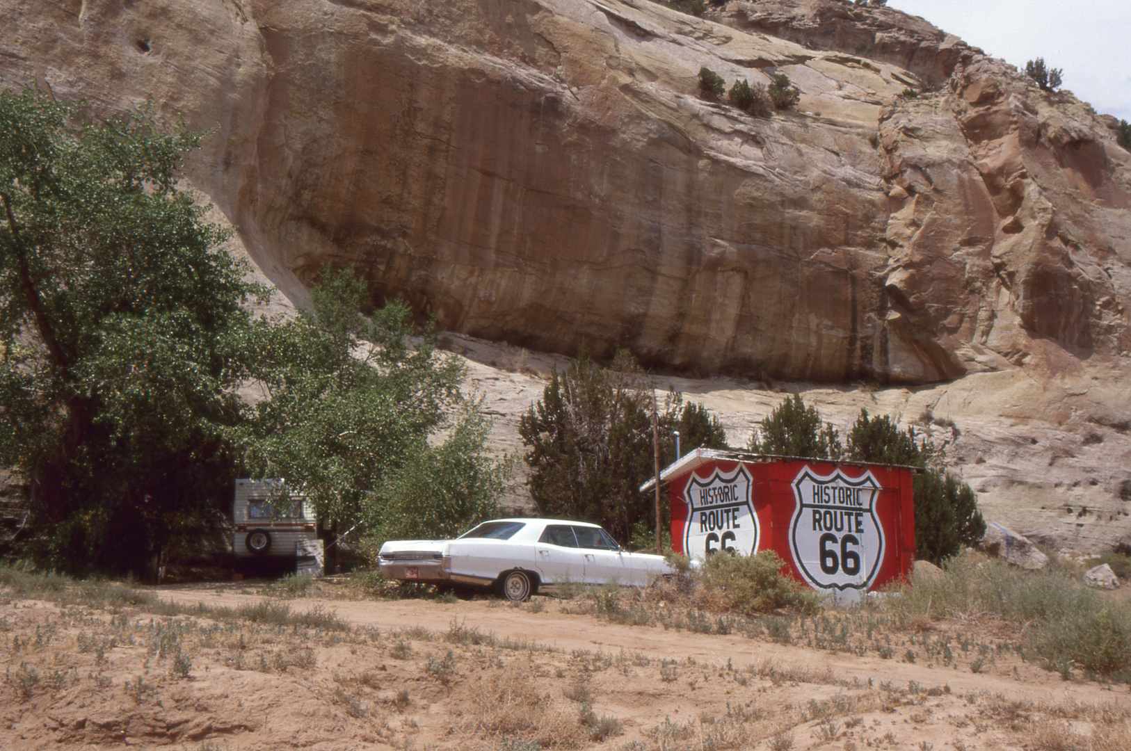 Rout 66 sign "Yellow Horse Trading Post" in Lupton - Arizona