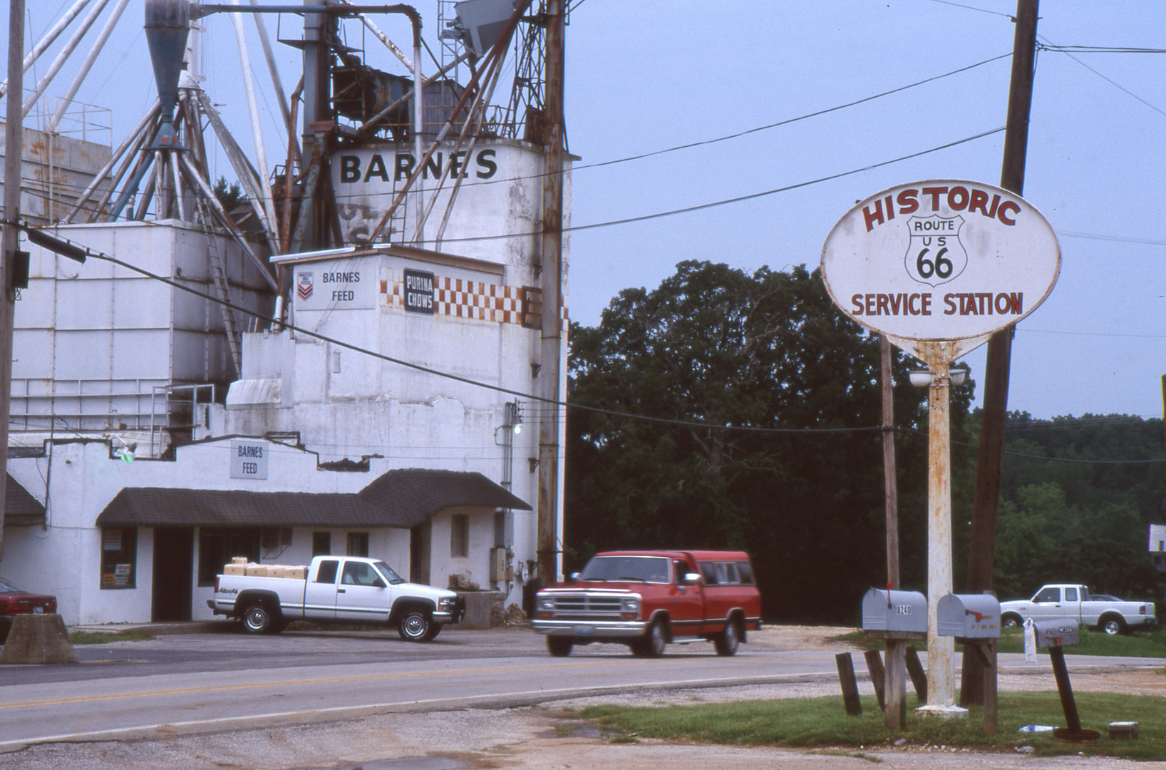 Route 66:  Barnes Feed Mill in Springfield - Missouri