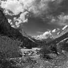 Route dans la vallée de la Clarée