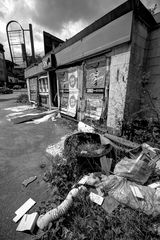 Route de Mons - Abandoned Petrol Station - 08