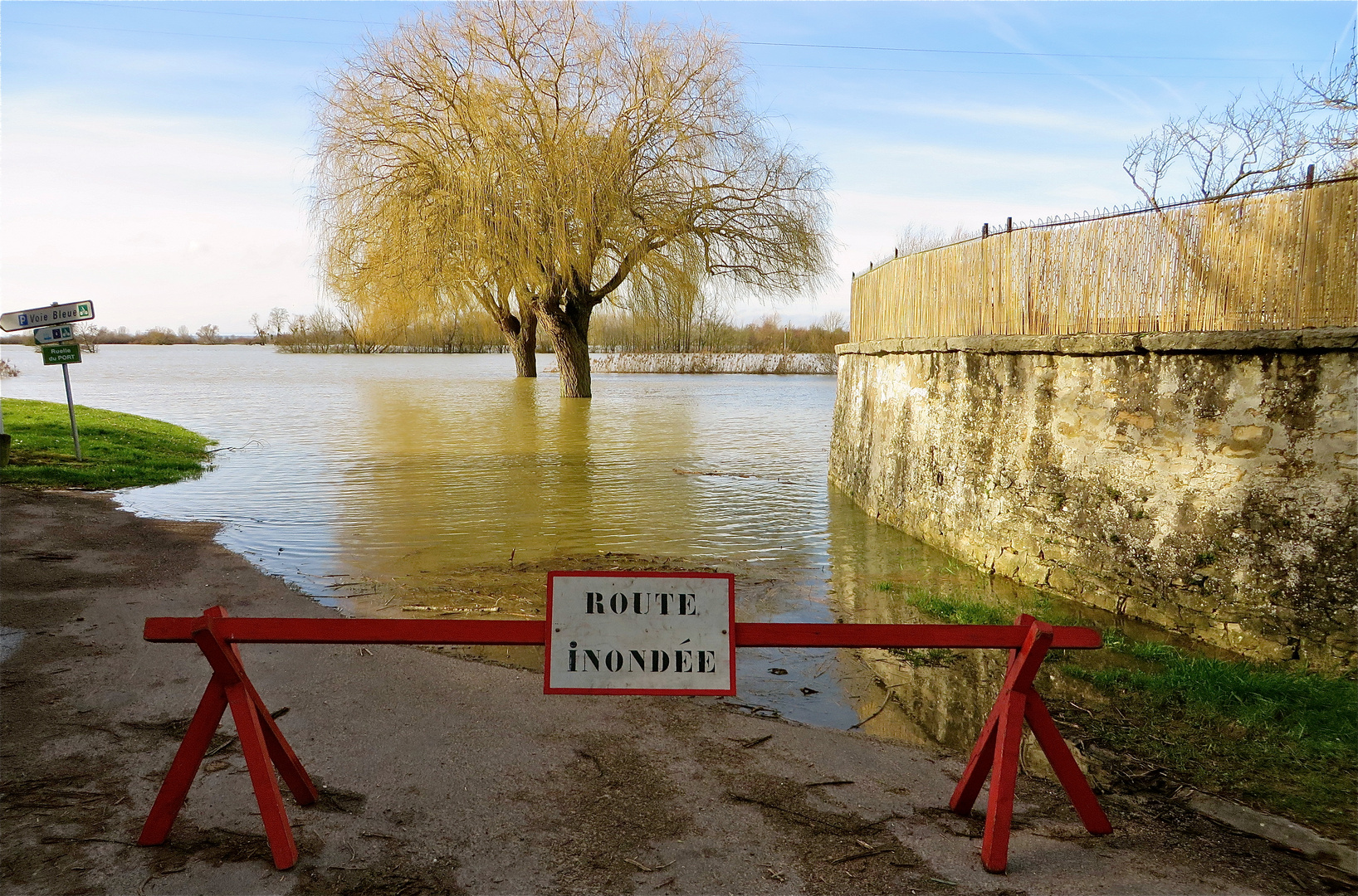 ... Route inondée !!!...