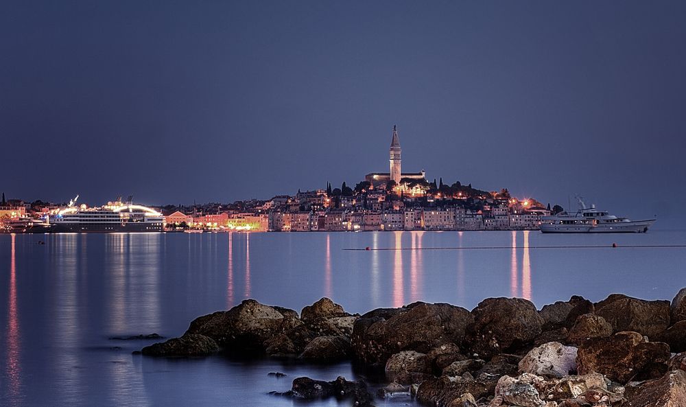 Rovinj bei Nacht