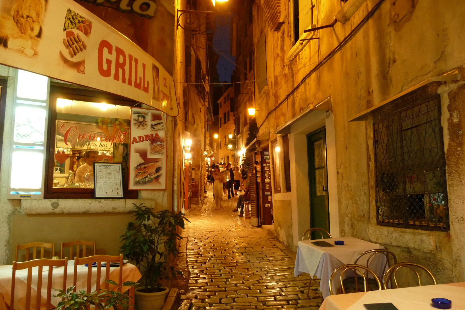 Rovinj bei Nacht