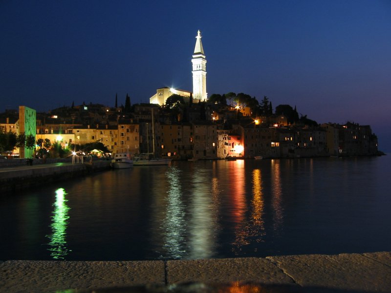 Rovinj bei Nacht