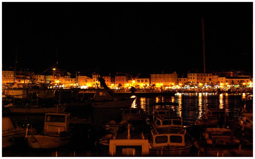 Rovinj bei Nacht