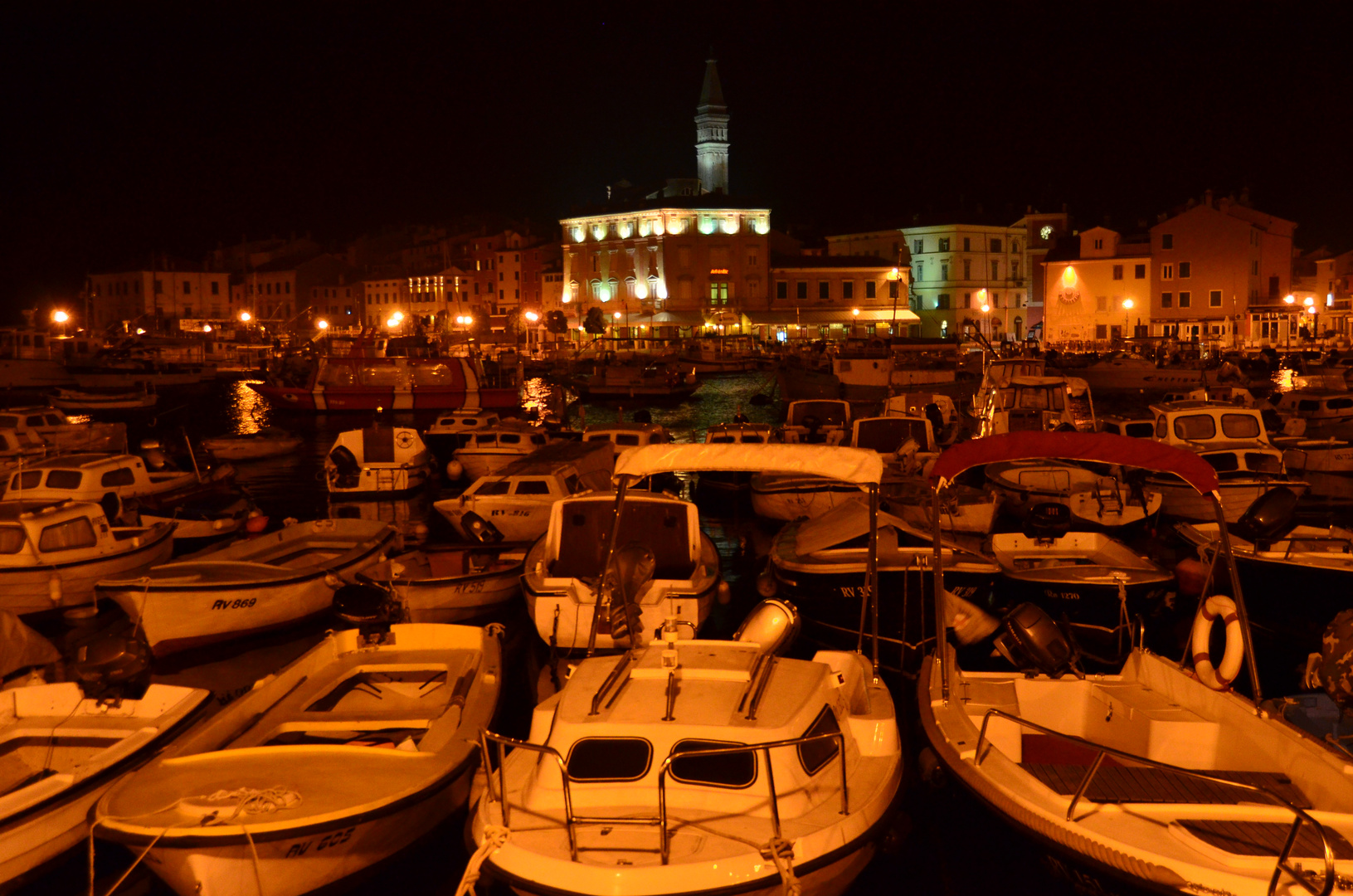 Rovinj bei Nacht