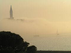 Rovinj im Nebel