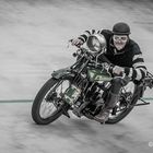 Royal Enfield - königliche Action 