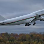 Royal Flight of Oman Boeing 747-400 Abflug