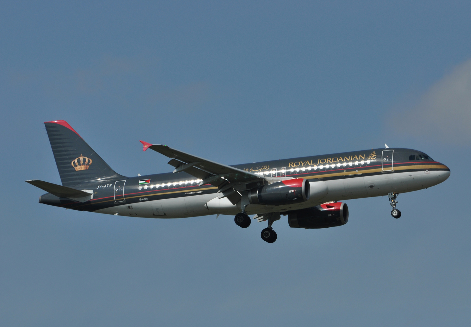 Royal Jordanian JY-AYW