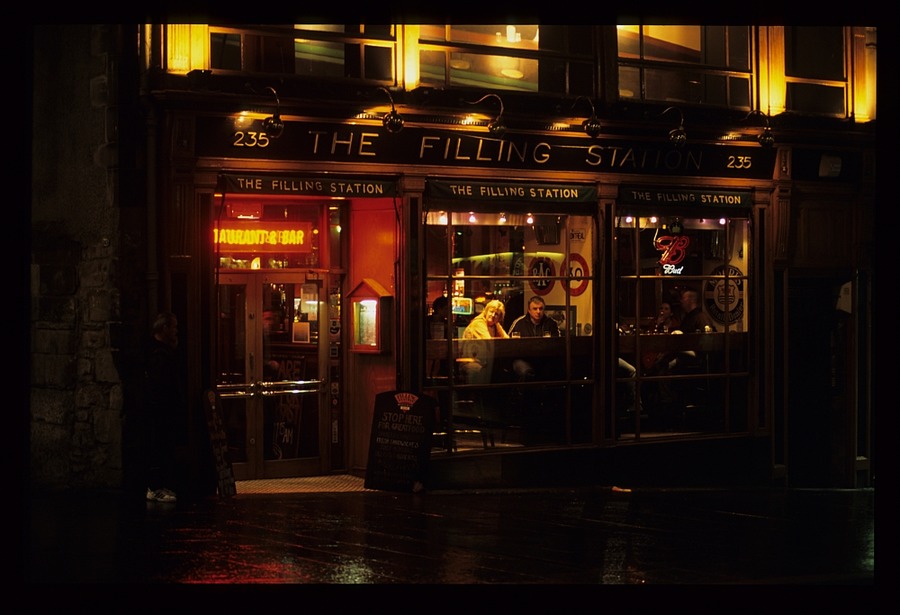 Royal Mile at night