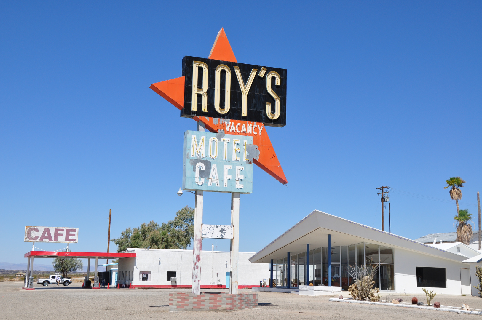 Roy's Motel Cafe, Route 66