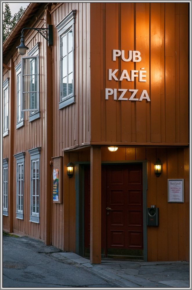 Røros Pub ...