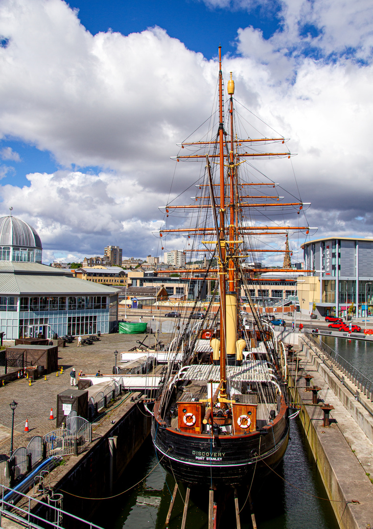 RRS Discovery ship