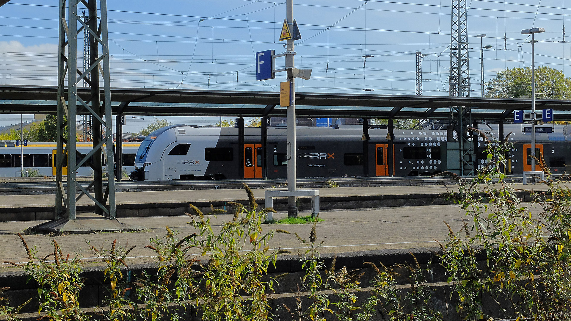 RRX (Rhein-Ruhr-Express) im HBf Hamm
