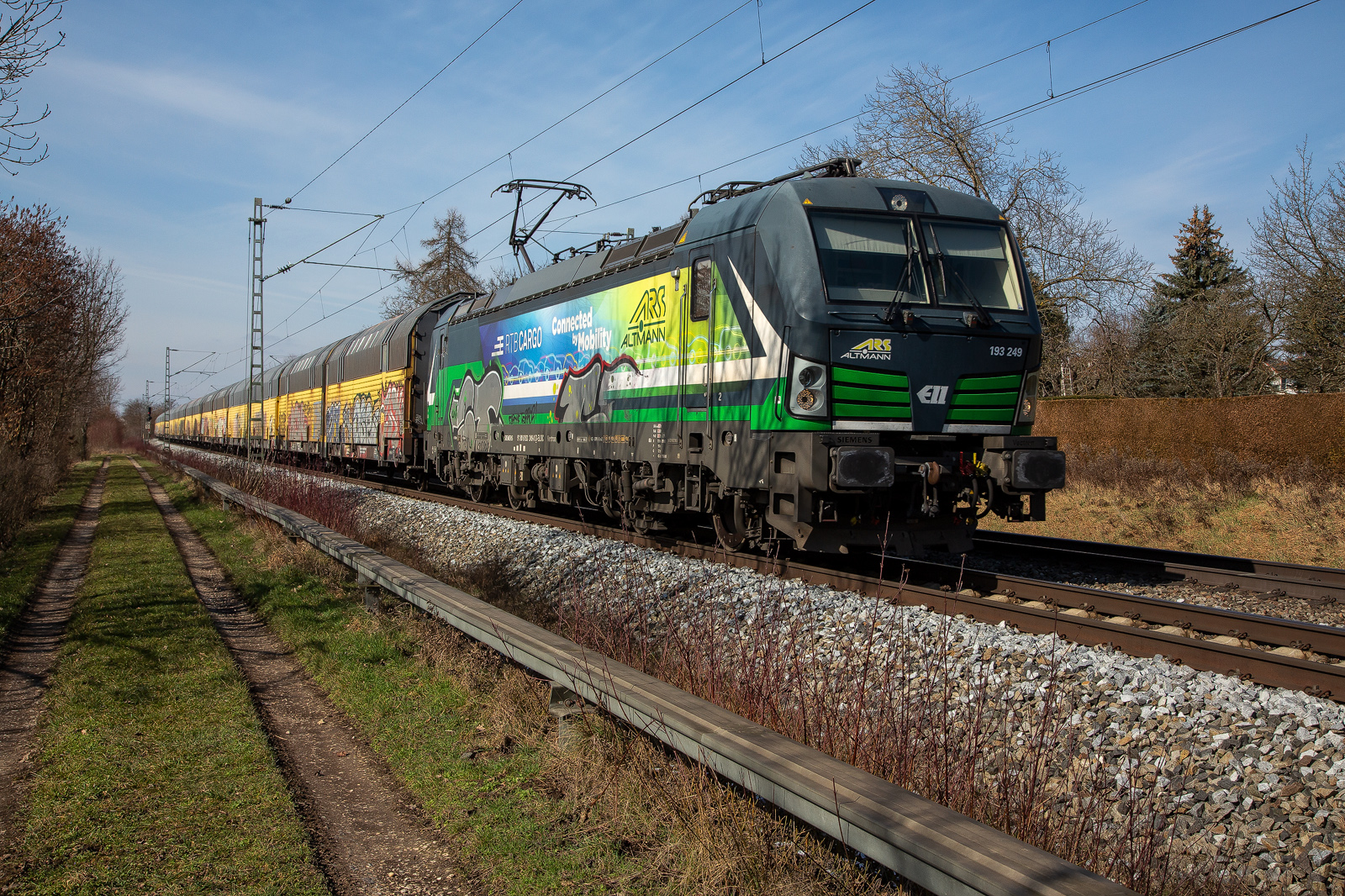 RTB Vectron mit Altmannzug