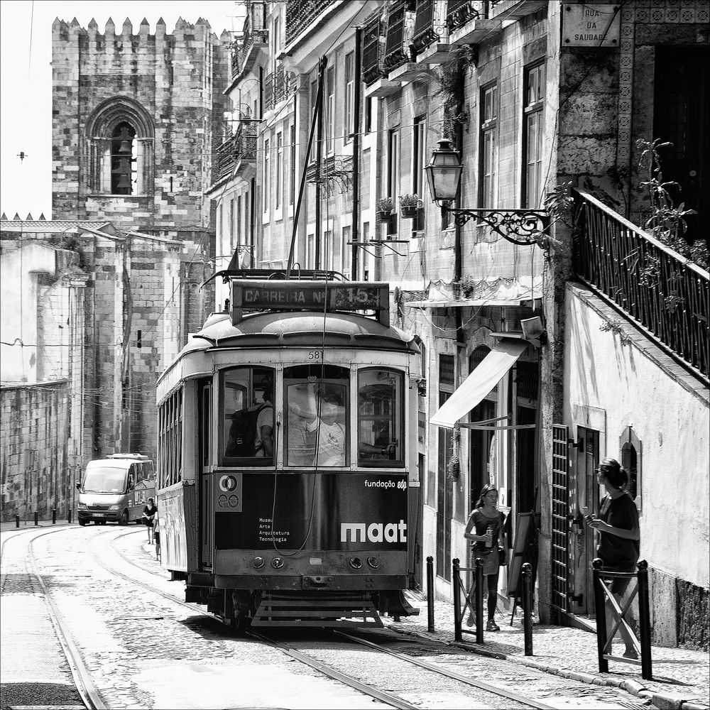 Rua da Saudade Foto & Bild straßenbahn, verkehr, tram Bilder auf
