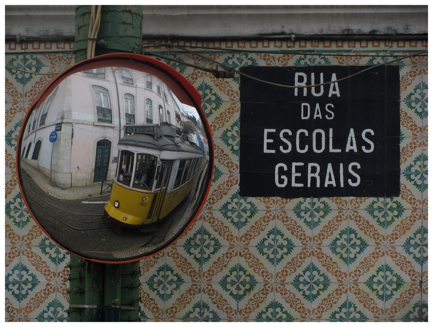 Rua das Escolas Gerais