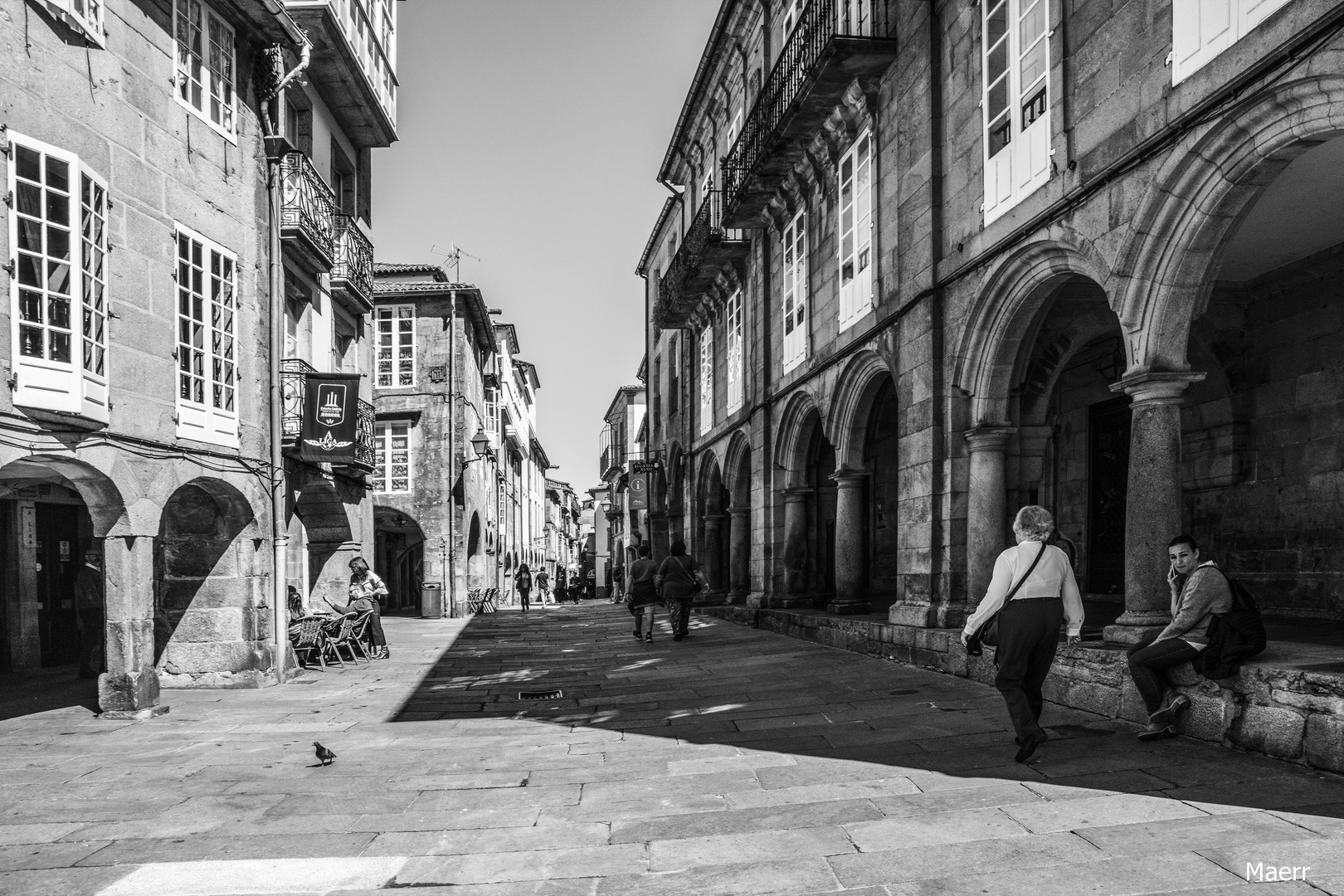 Rúa del Villar en la primavera pasada. Santiago de Compostela