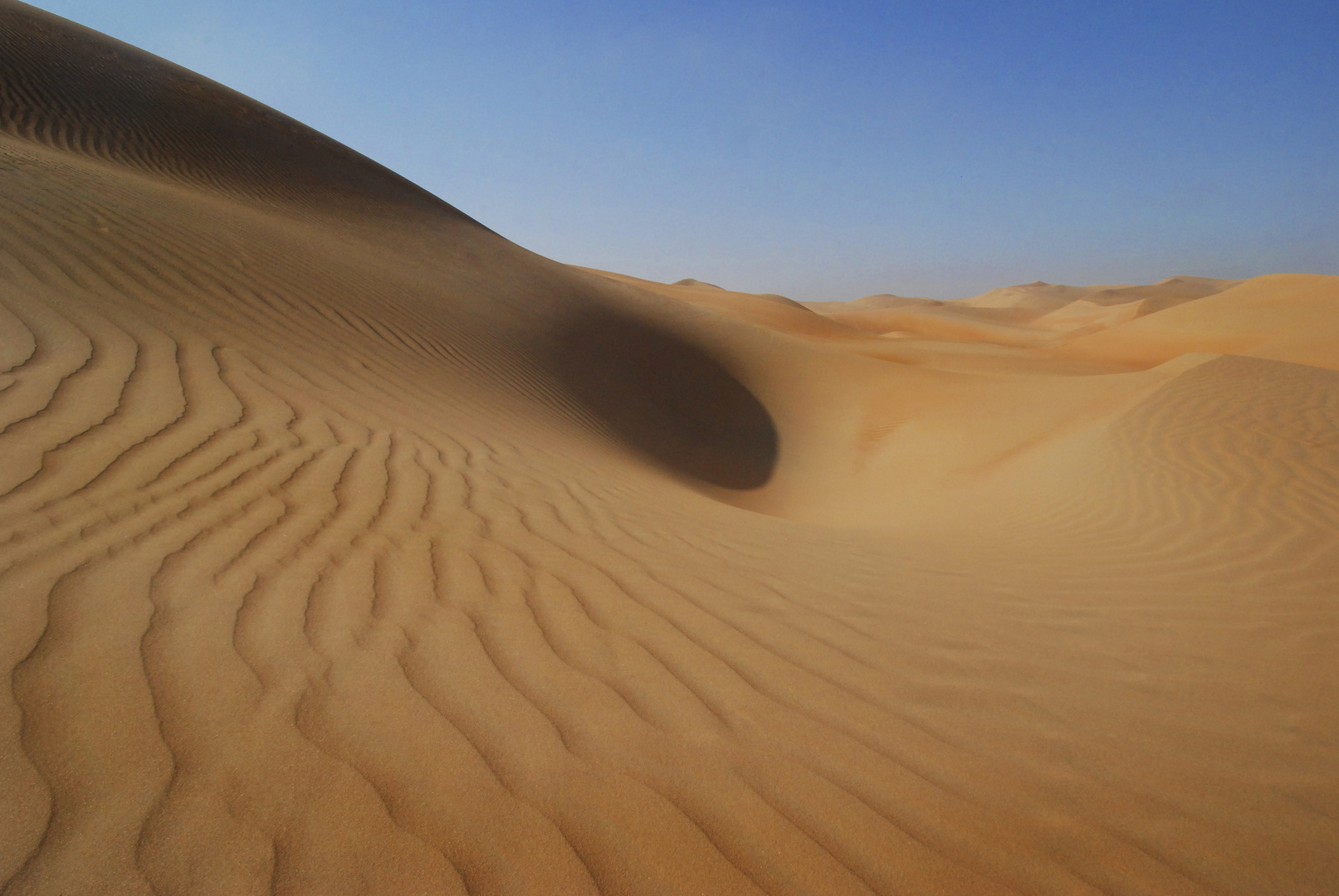 Rub al Khali kurz nach Sonnenaufgang, im weitesten Sinne Höhe Liwa