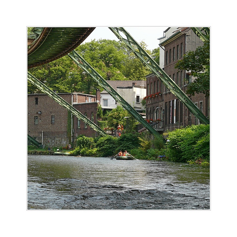 (rubber) boat tour down the Wupper