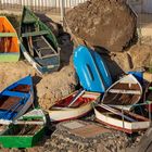 Ruderboote-Stillleben am Strand von El Puertito, Teneriffa