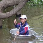 Rudern auf dem Tonle Sap