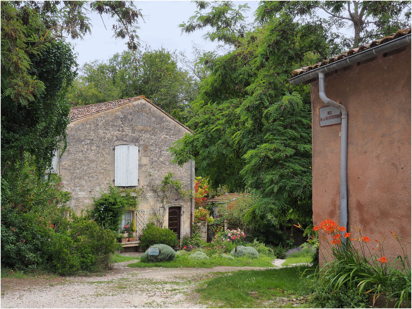 Rue de la manutention