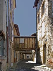 Rue des Arceaux  --  Mont-de-Marsan