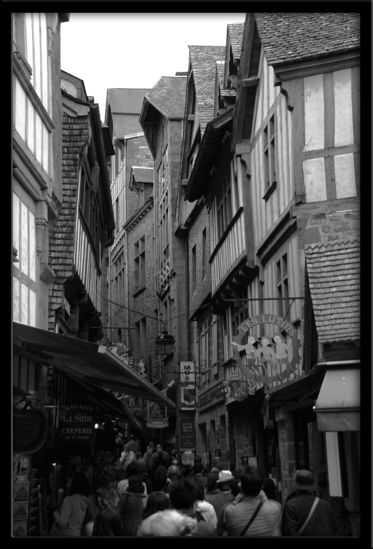 rue du mont-saint-michel