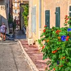 Rue fleurie de Saint-Tropez