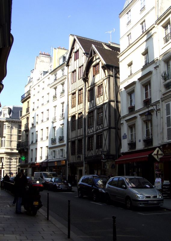 Rue François Miron (1)