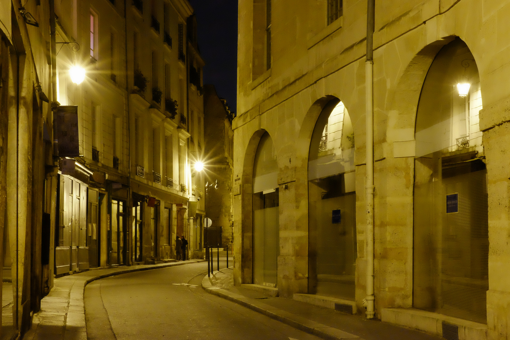 Rue Saint Paul bei Nacht II