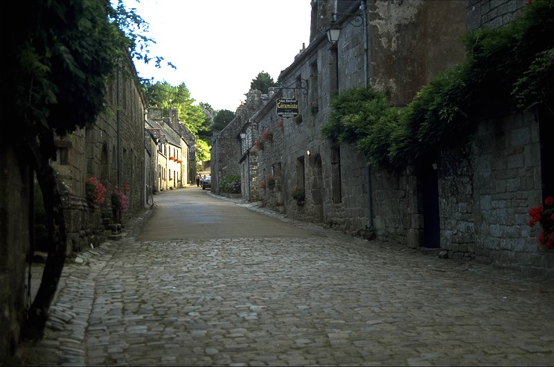 Rue St. Maurice - Locronan - Finistere (Bretagne)