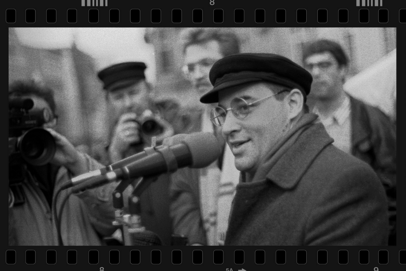 Rückblick: Gregor Gysi 1990 in Rostock