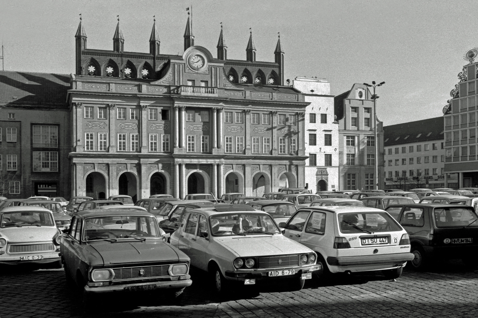 Rückblick: Rostocker Rathaus 1990