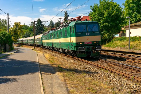 Rückfahrt der slovakischen Doppellok nach Prag