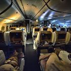 Rückflug:  Kapstadt - Dubai - Hamburg,  die Business Class schläft ...(Freihandaufnahme)