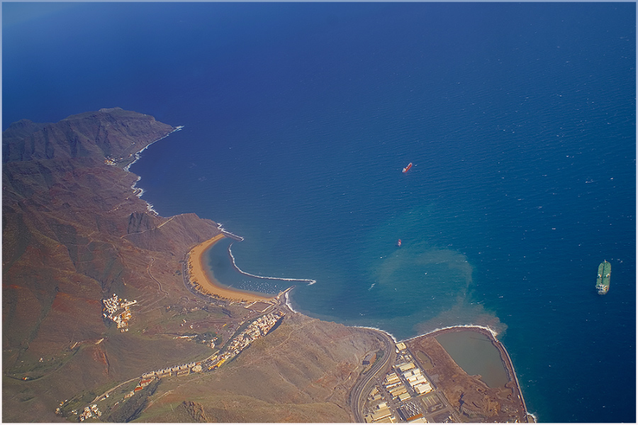 Rückflug über San Andres und Playa de las Teresitas . . .