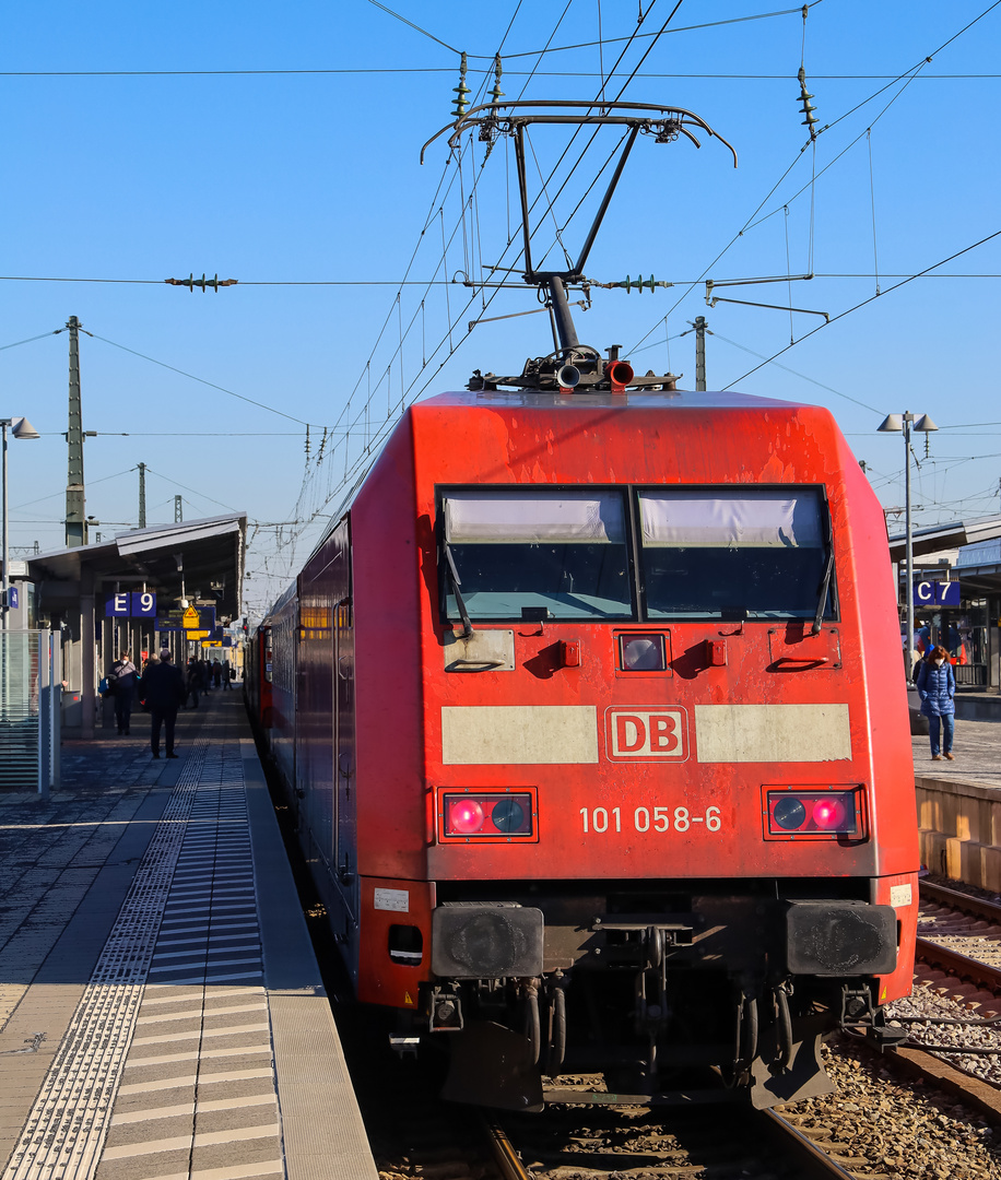 Rückfront im Licht