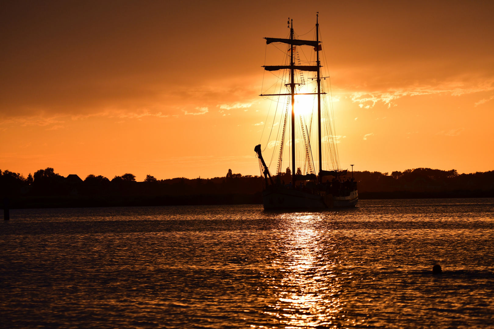 Rückkehr im Sonnenuntergang