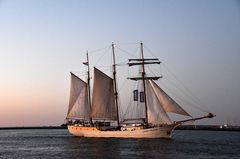 Rückkehr von der Abendtour zur Hanse Sail 2022