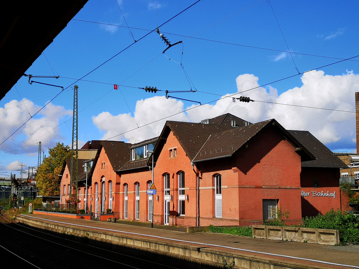 Rückseite Alter Bahnhof in Völklingen 