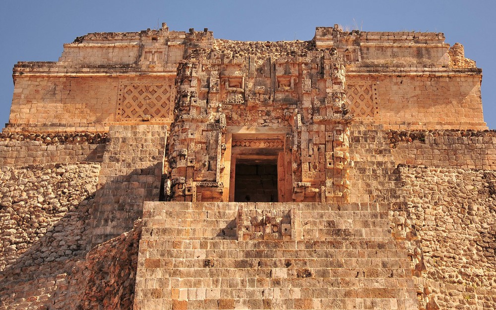 "Rückseite " der Pyramide des Wahrsagers in Uxmal