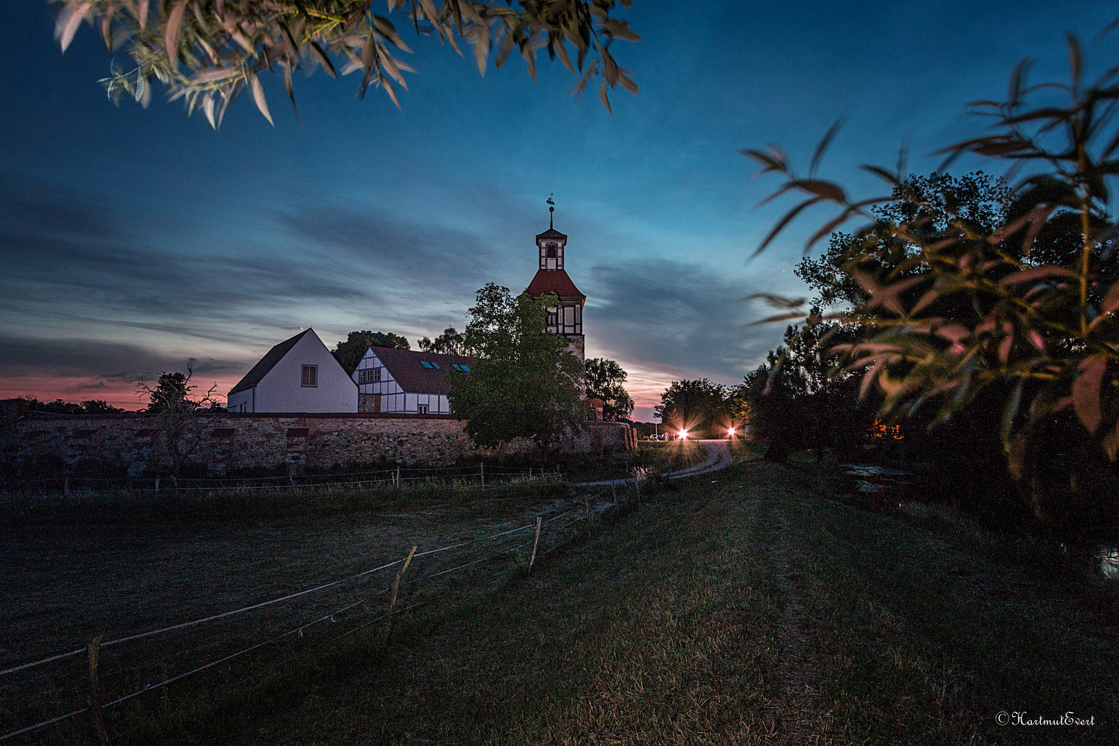 Rückseite der Wasserburg Walternienburg