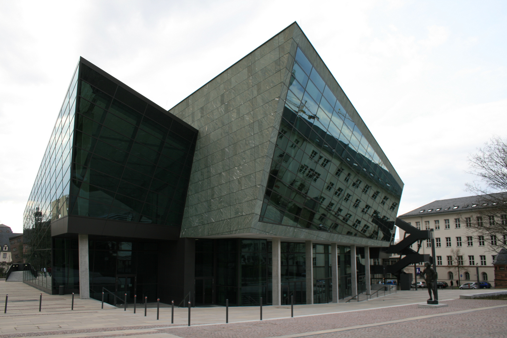 Rückseite des Kongresszentrum darmstadtium in Darmstadt