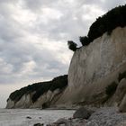 Rügen - Blick auf die Kreidefelsen vom Strand